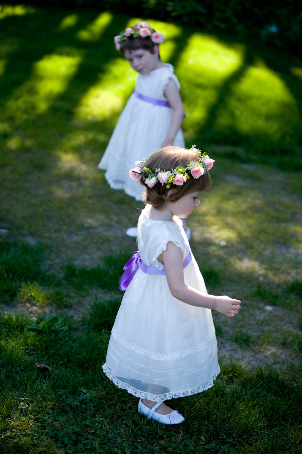 real wedding- flower girls photo by Seattle photographers La Vie Photography